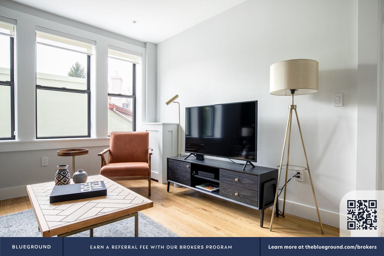 4 Elko Street - Photo 5 of 33