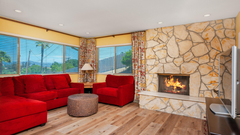 1527 Calavo Drive - Photo 3 of 19