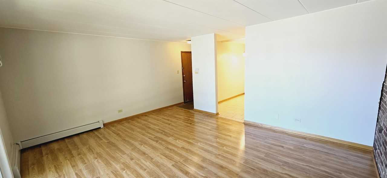 9625 South Ridgeland Avenue - Photo 3 of 12