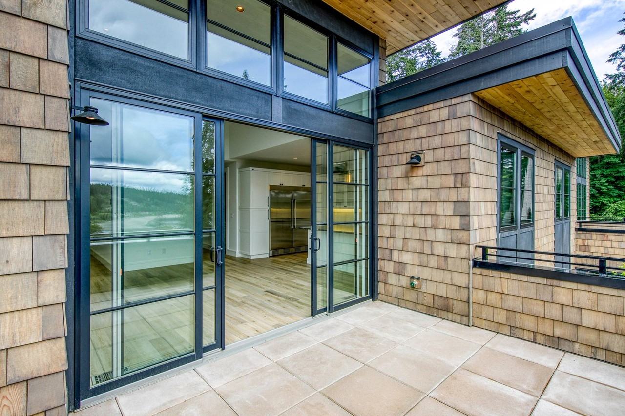 4813 Ne Dotson Loop - Photo 2 of 25