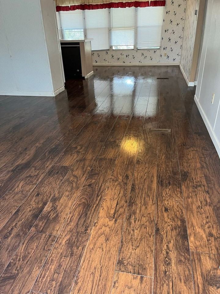 732 Hidden Oaks Dr - Photo 2 of 9