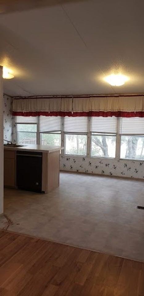 732 Hidden Oaks Dr - Photo 3 of 9