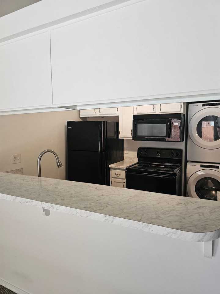 645 Chuck Gray Ct - Photo 6 of 14