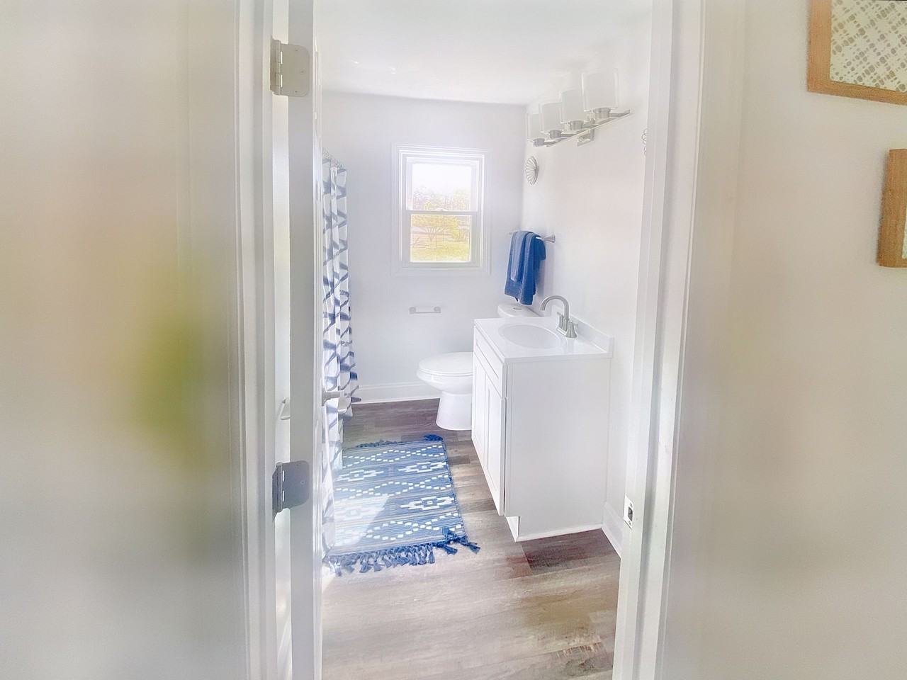 2445 Julia Ave Apt D - Photo 5 of 23