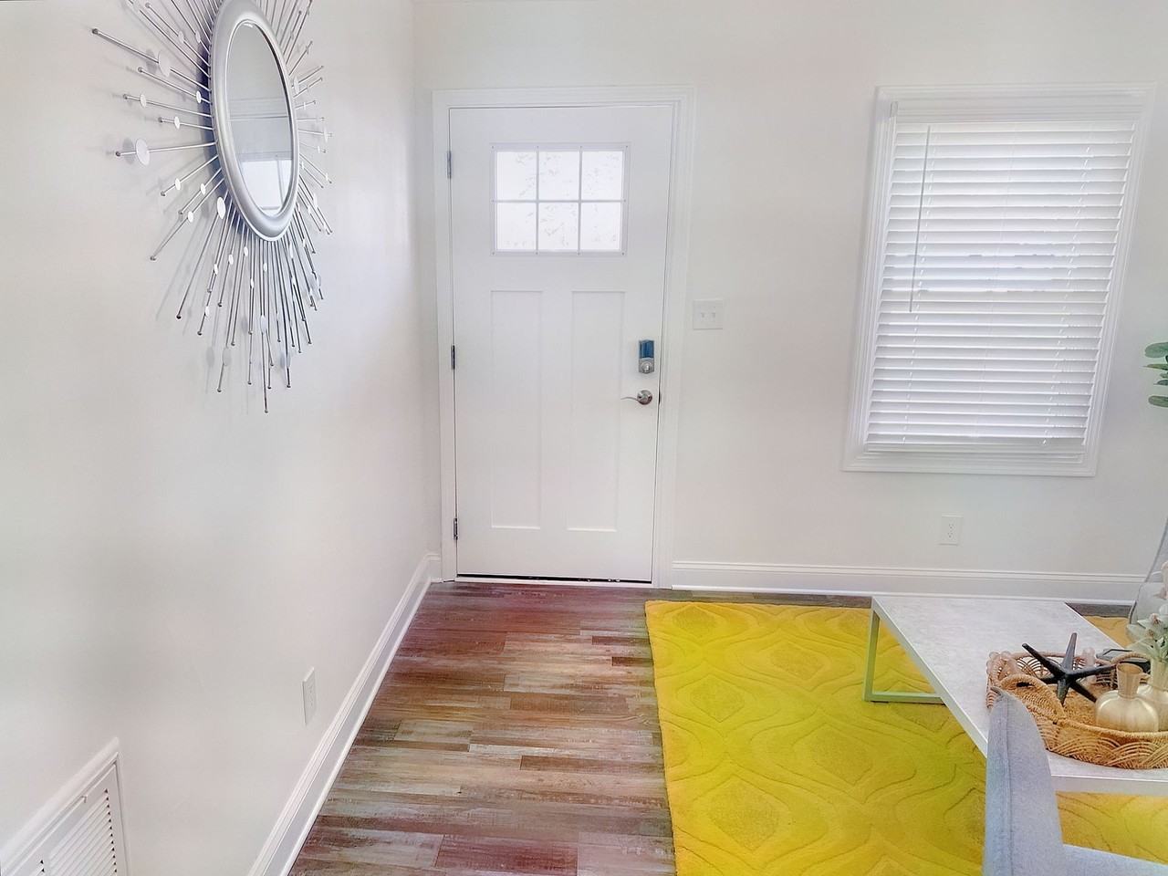 2445 Julia Ave Apt D - Photo 7 of 23