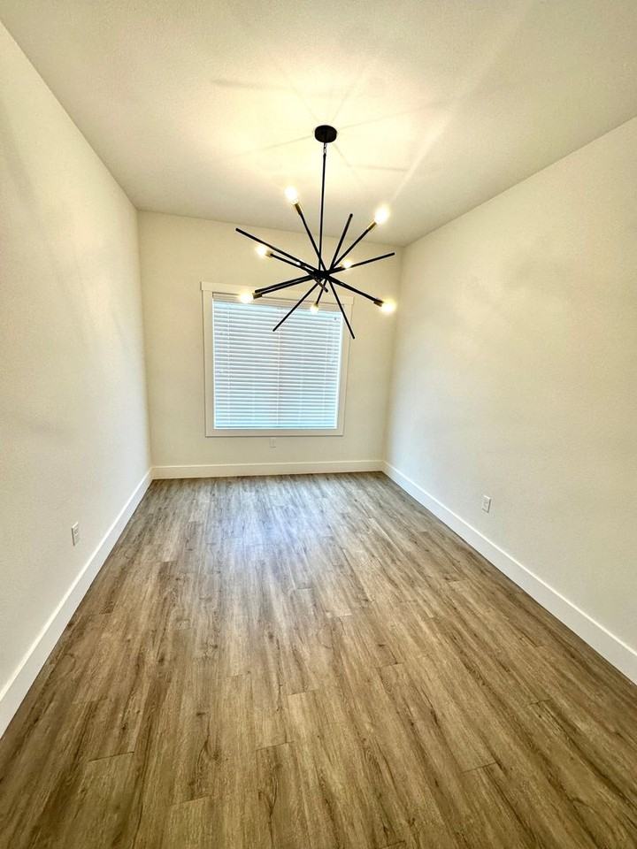 6954 22nd Pl - Photo 4 of 23