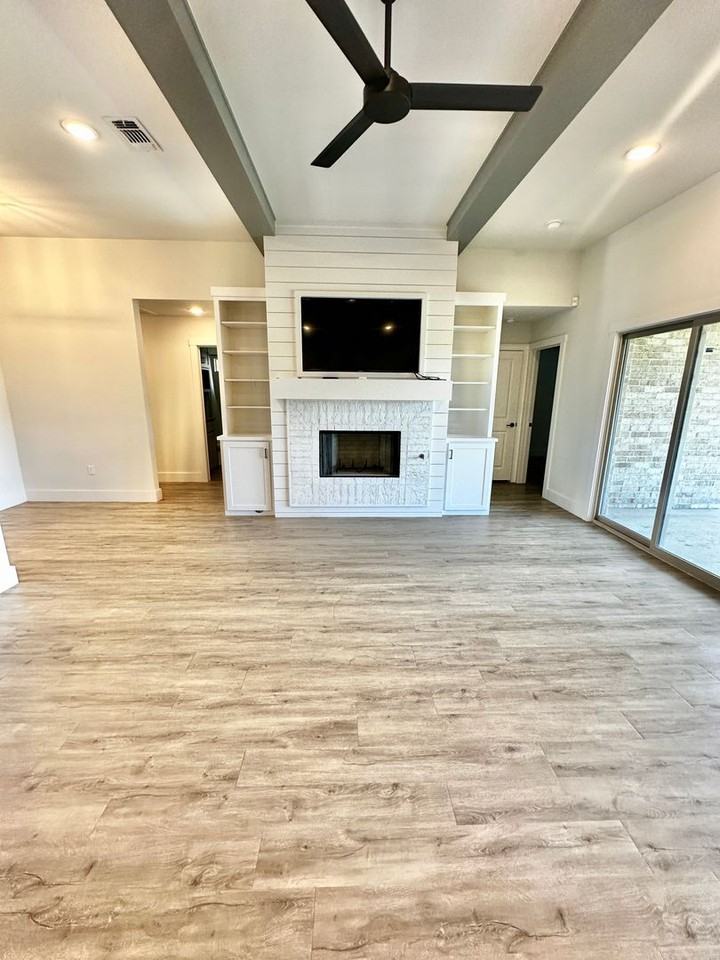 6954 22nd Pl - Photo 7 of 23