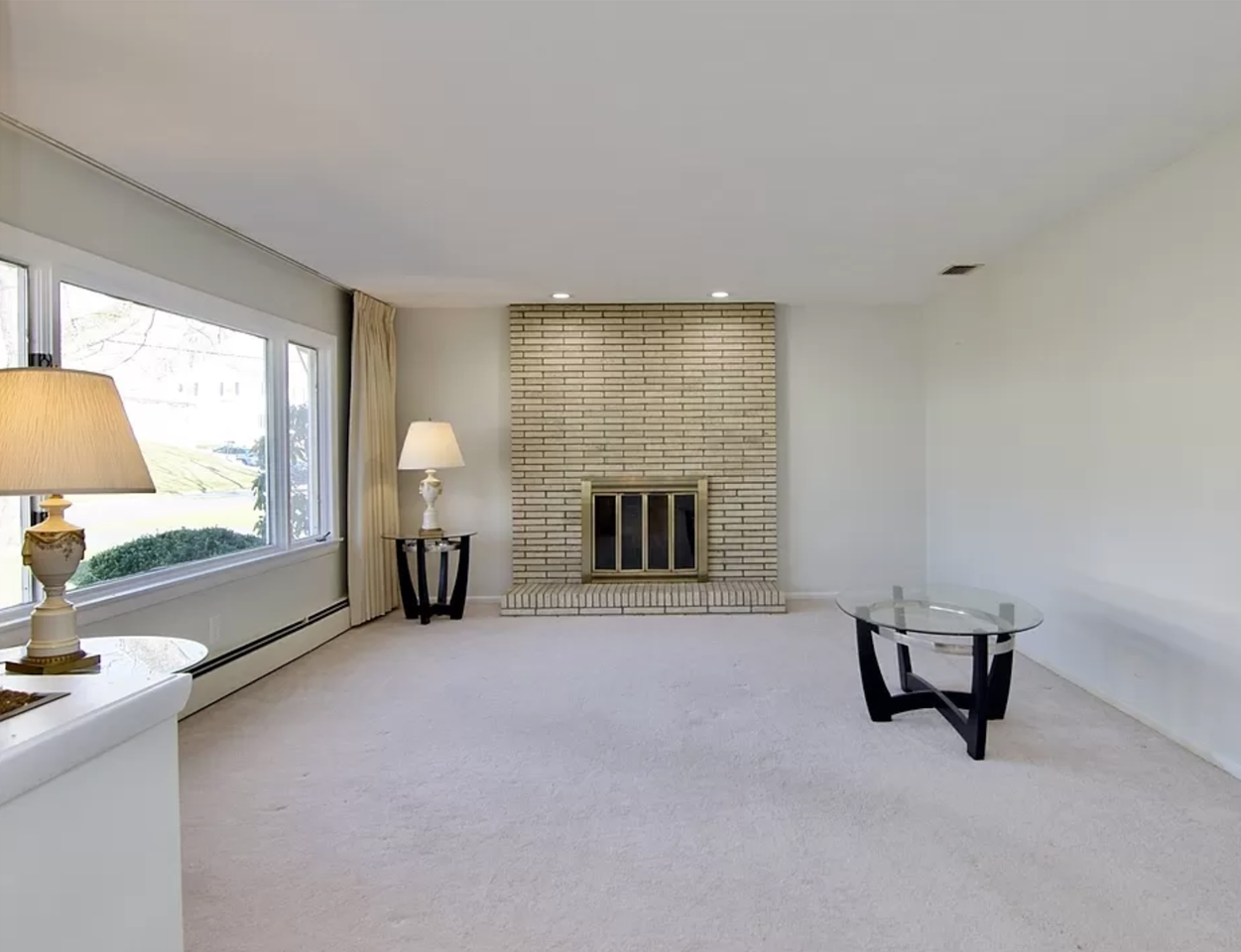 51 Emerson St - Photo 3 of 11