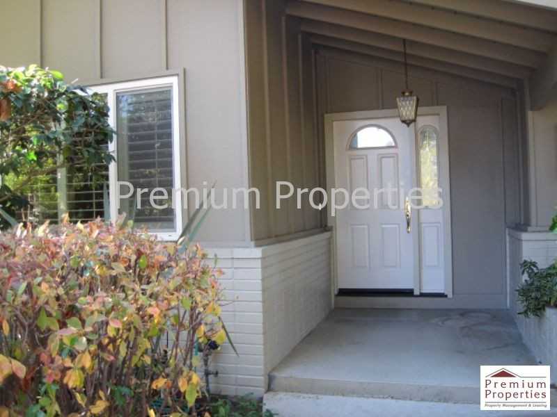 417 Fenway Dr - Photo 3 of 24