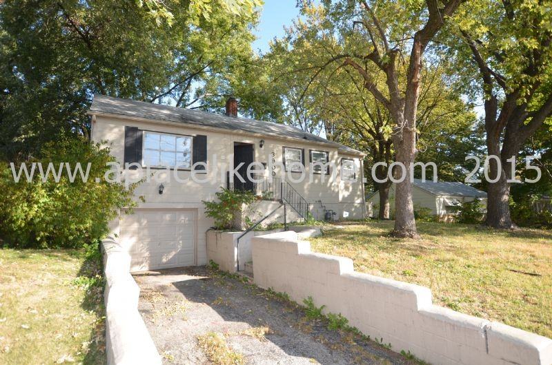 3900 Walker - Photo 2 of 13