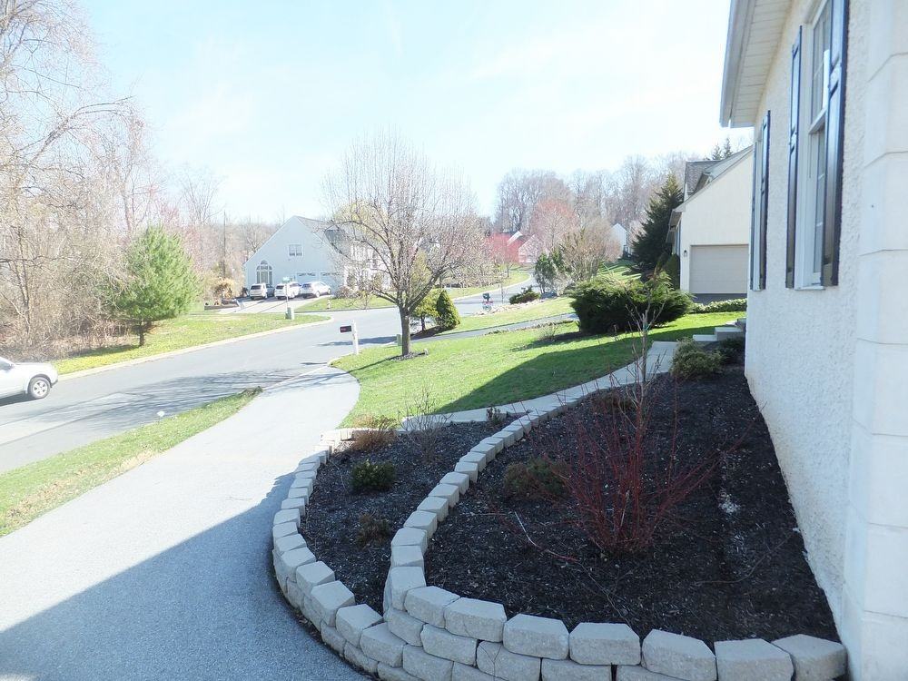 45 Stephen Dr - Photo 2 of 25