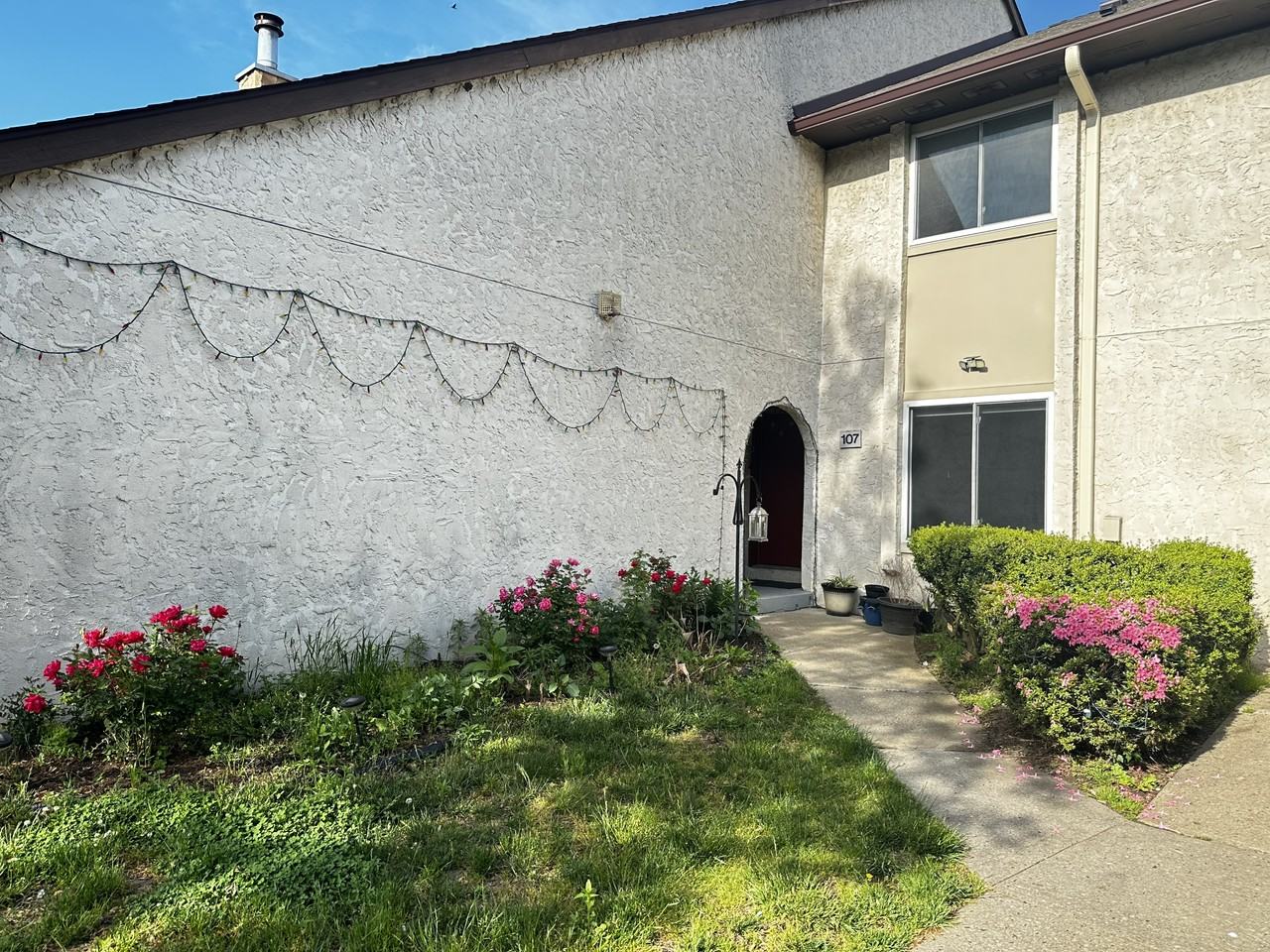 107 Thoreau Dr, Plainsboro, NJ 08536 3 Bedroom Apartment for Rent