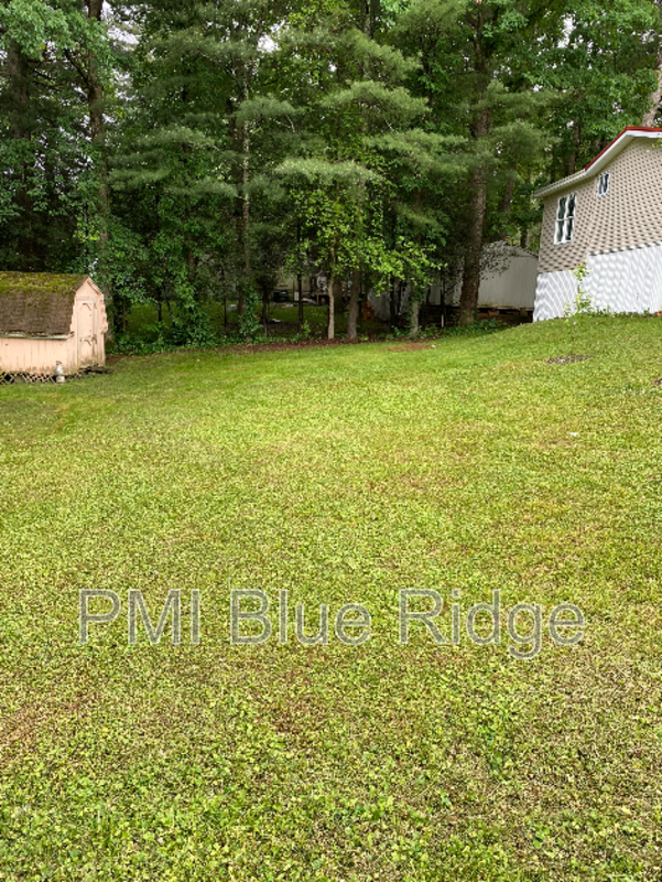 1212 Easy St - Photo 3 of 24