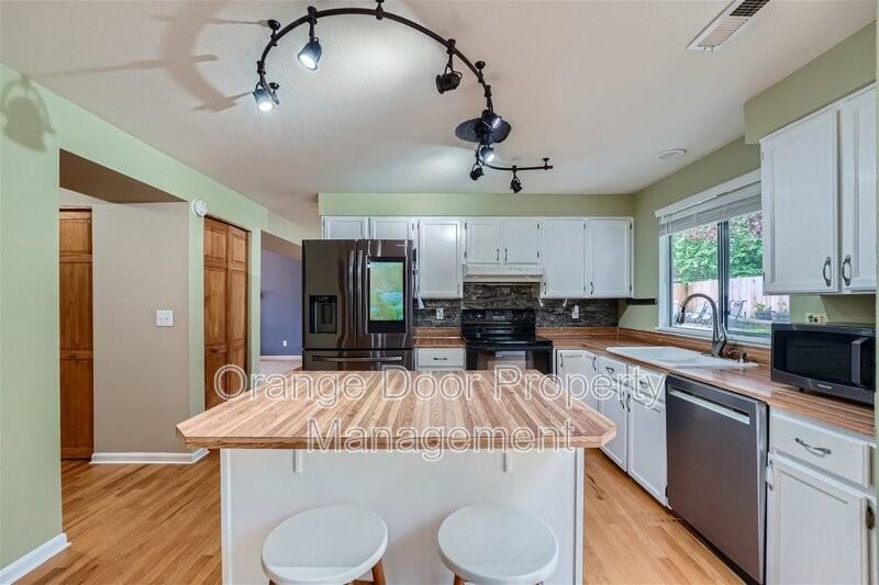 12741 Se 277th Ct - Photo 6 of 17