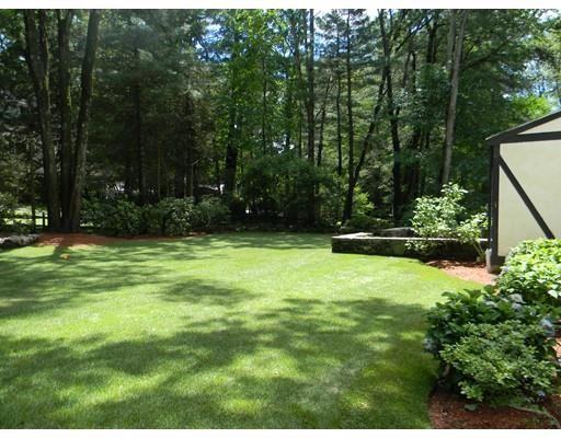 67 Elmwood Rd #67 - Photo 3 of 15