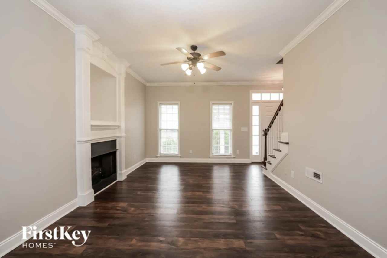 1486 Finwick Dr - Photo 3 of 15