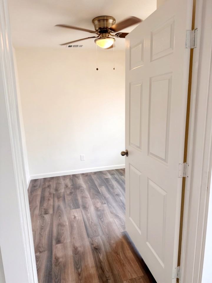 1817 W Brooklyn Ave - Photo 3 of 7