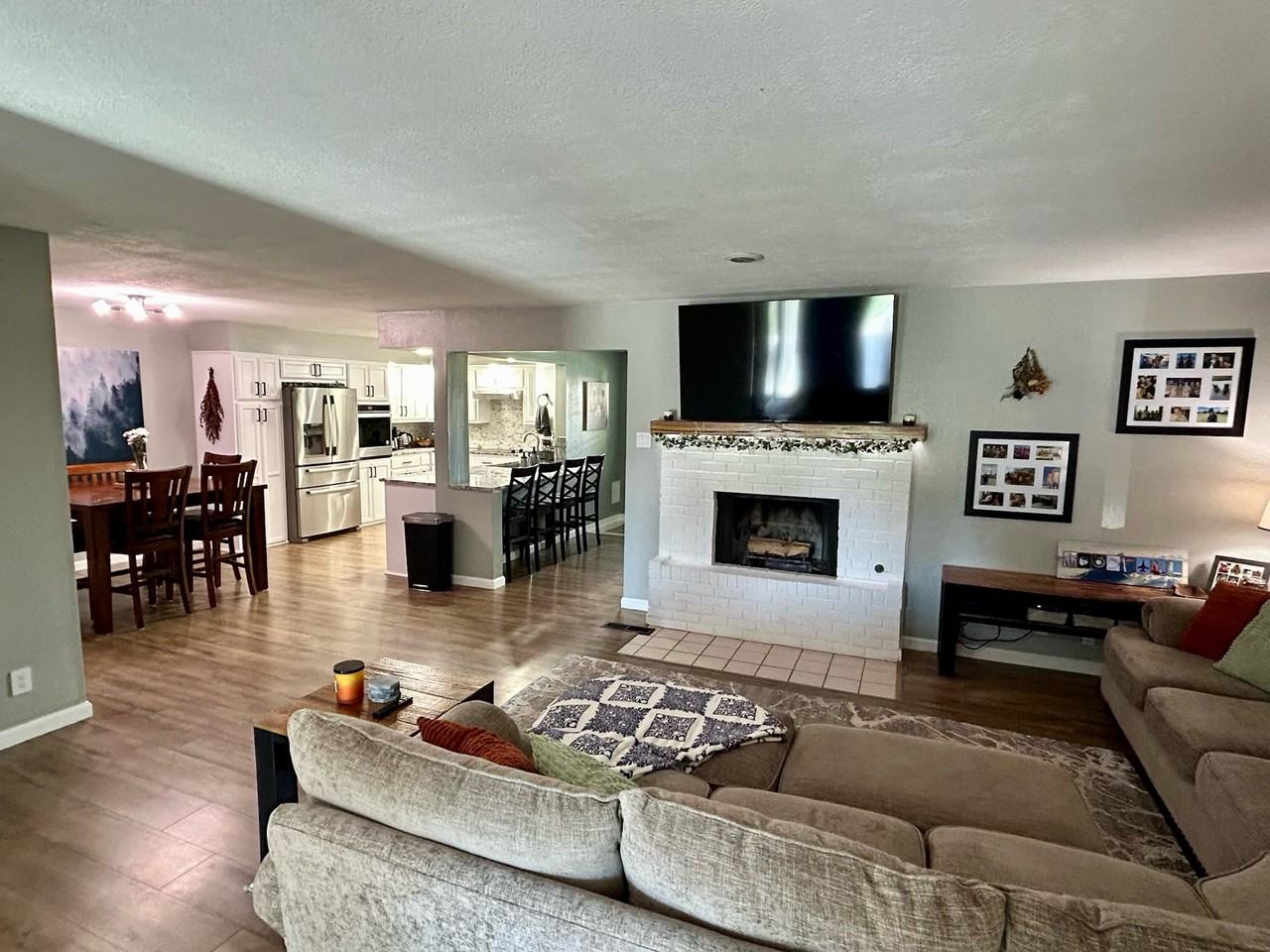 2505 Franklin Dr #NA - Photo 3 of 37