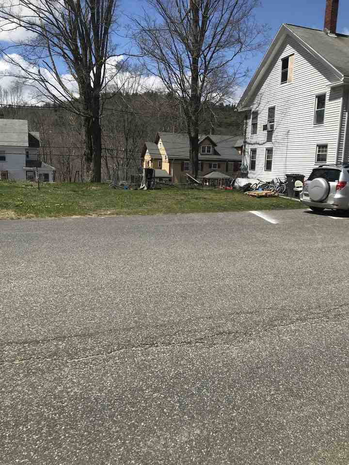 429 Main St #2 - Photo 2 of 5