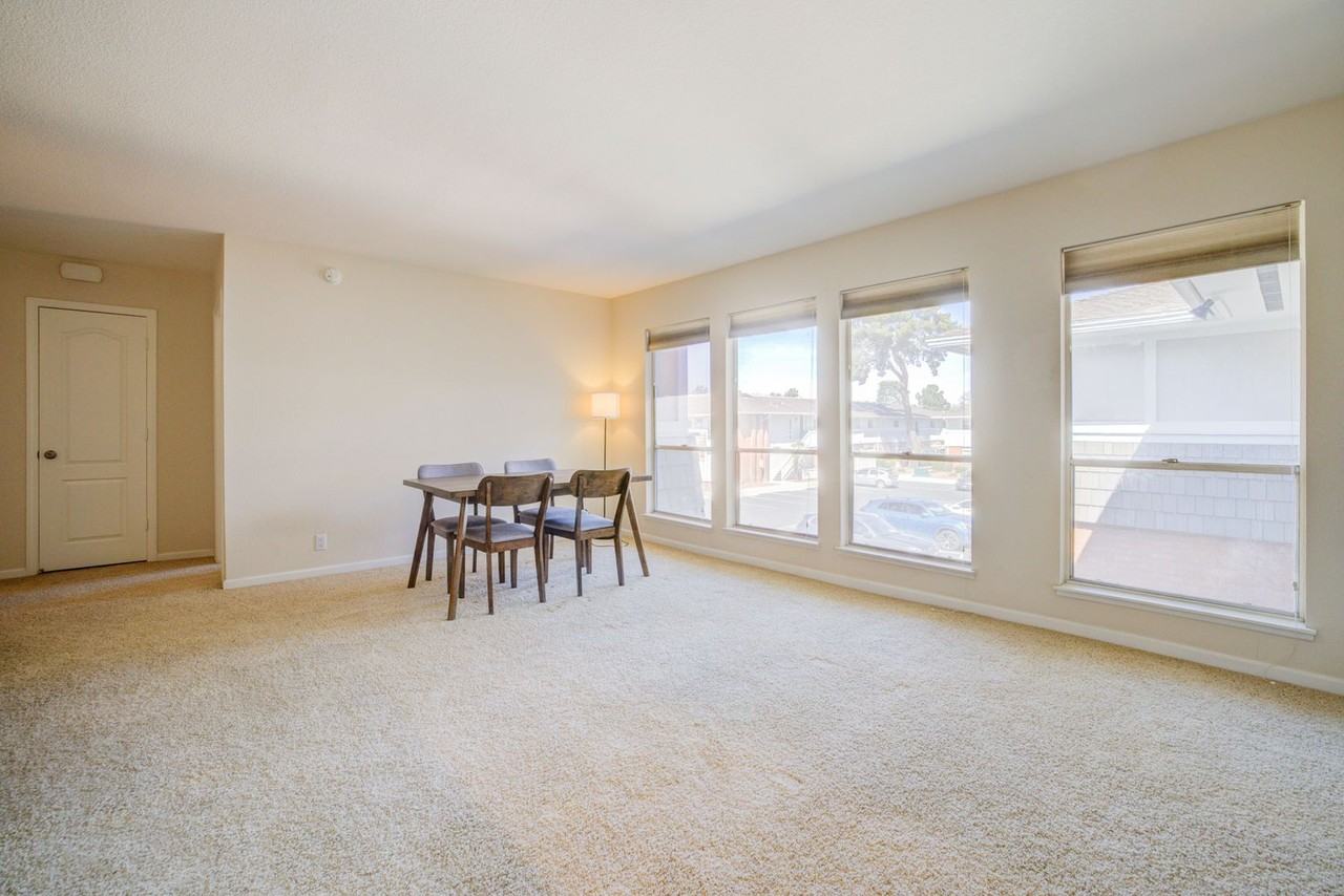 2845 Loveland Dr - Photo 3 of 28