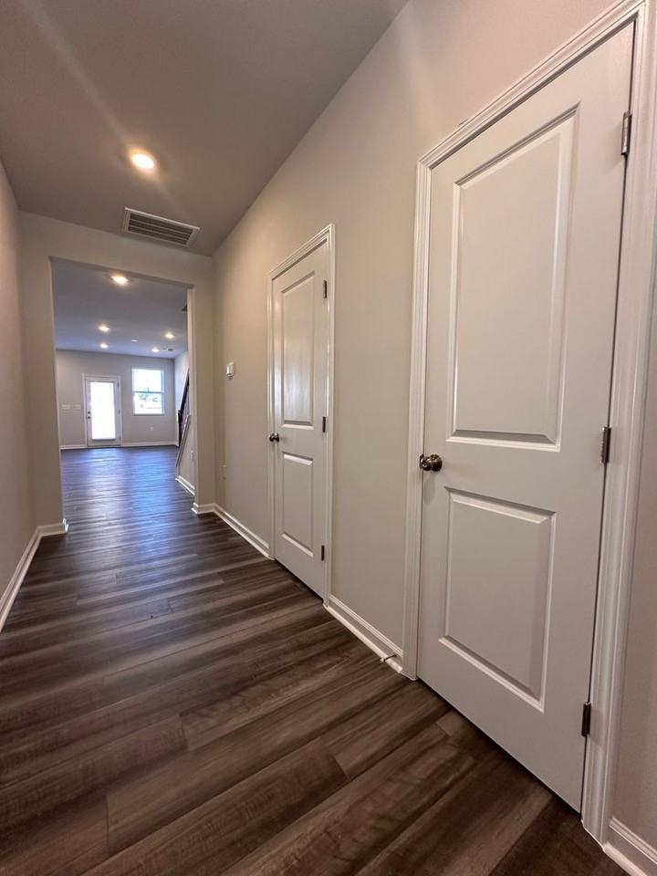 5927 Woodlawn Dr - Photo 2 of 26