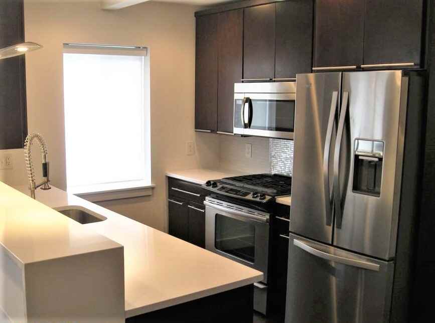 1636 Lyman Place NE - Photo 3 of 26