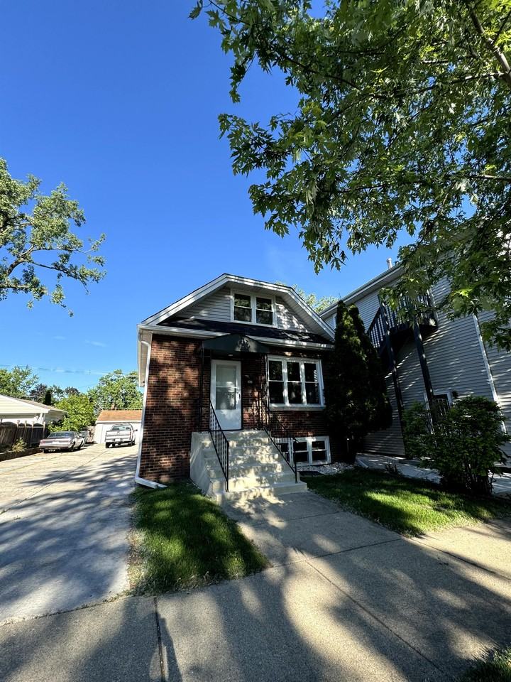 4343 Wisconsin - Photo 3 of 23