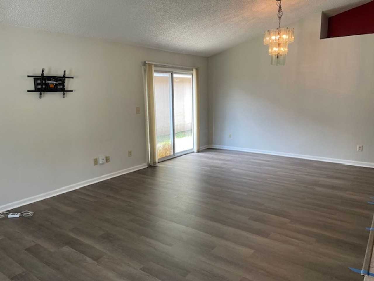 10676 Northwyck Dr - Photo 3 of 12