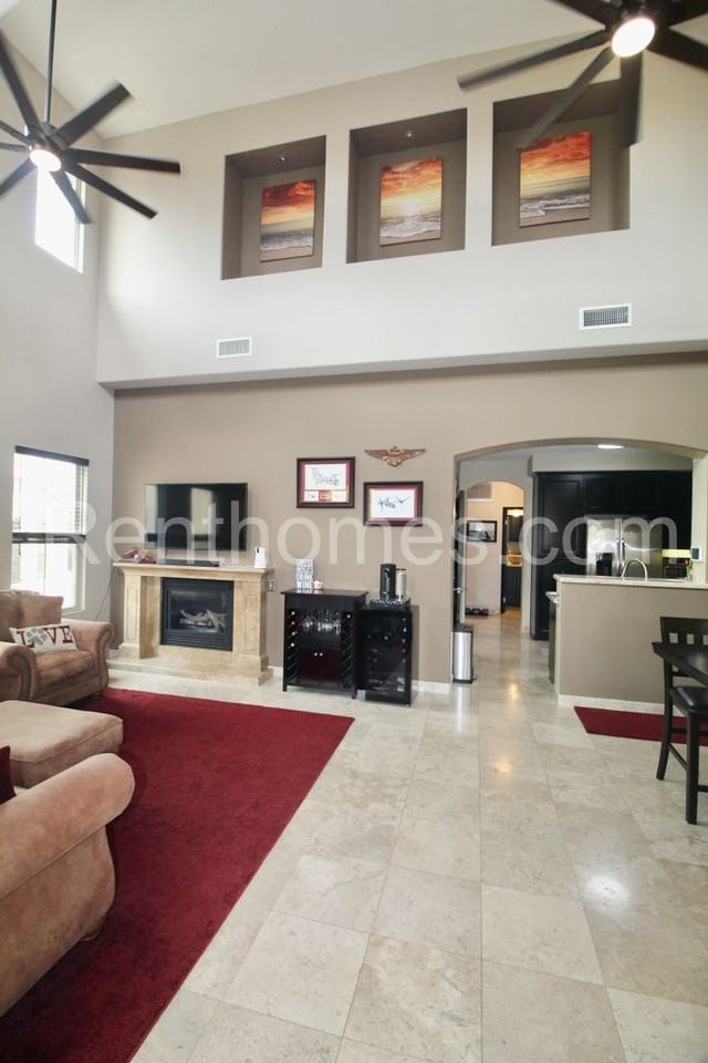 2802 Piantino Cir - Photo 4 of 36