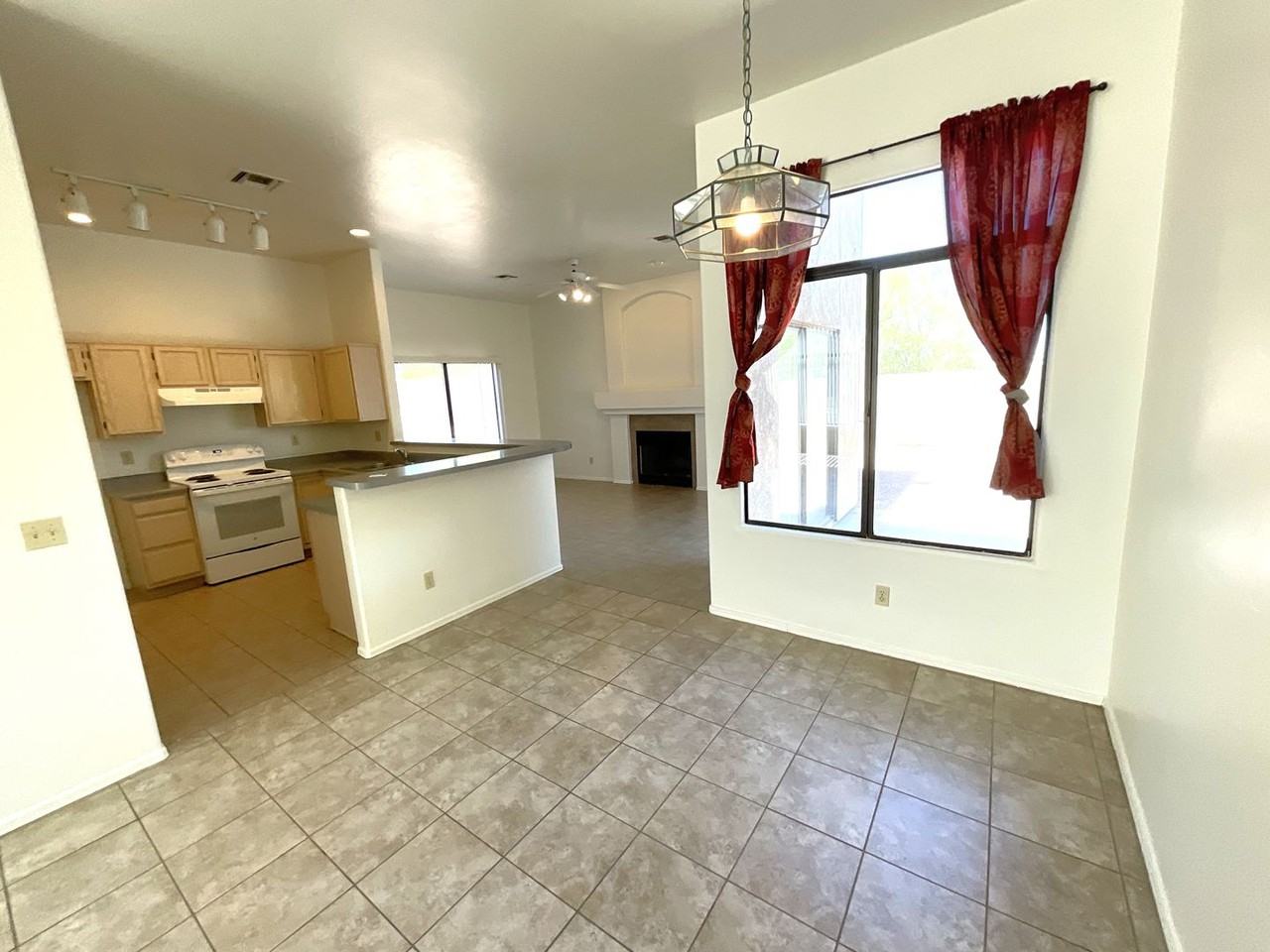 177 N Cheesebrush Ave - Photo 7 of 39