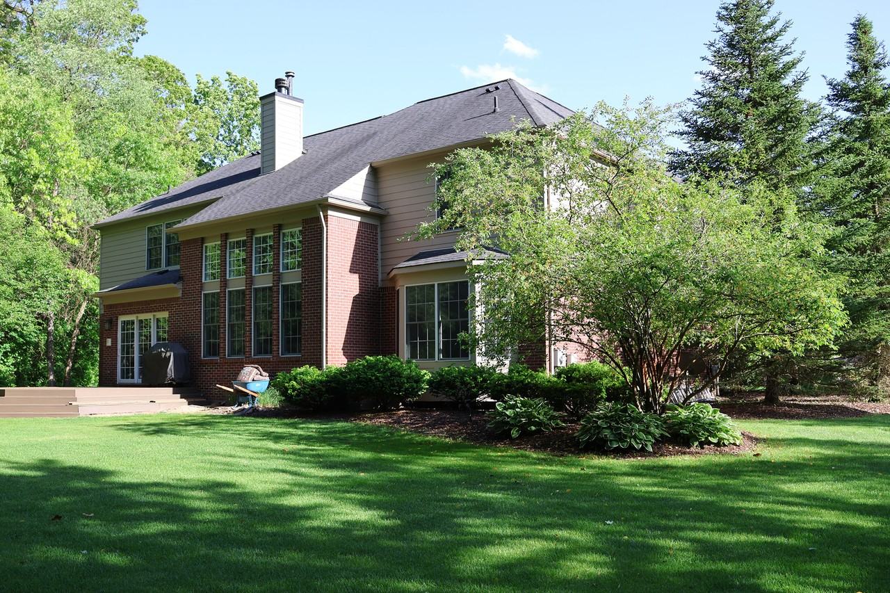 9305 Amherst Dr #NA - Photo 3 of 31