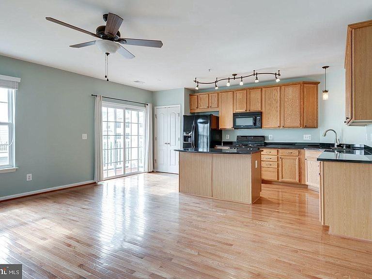 6193 Aster Haven Cir #NA - Photo 3 of 34