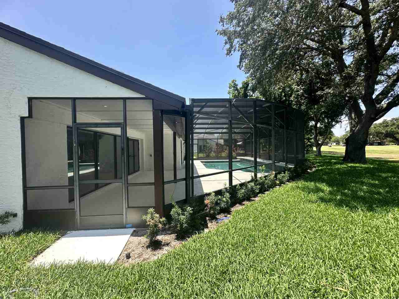 6747 Edgeworth Dr #NA - Photo 6 of 31