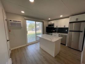 Oakwood Manor Apartments - Photo 1 of 1