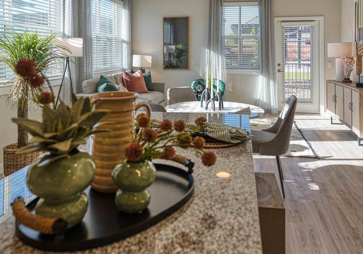 17785 W Bell Rd - Photo 4 of 30