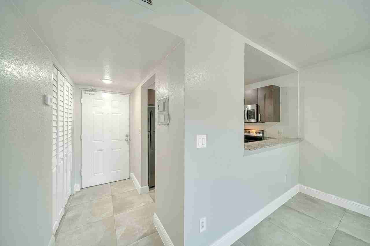 Prestige Vista Apartments - Photo 2 of 16