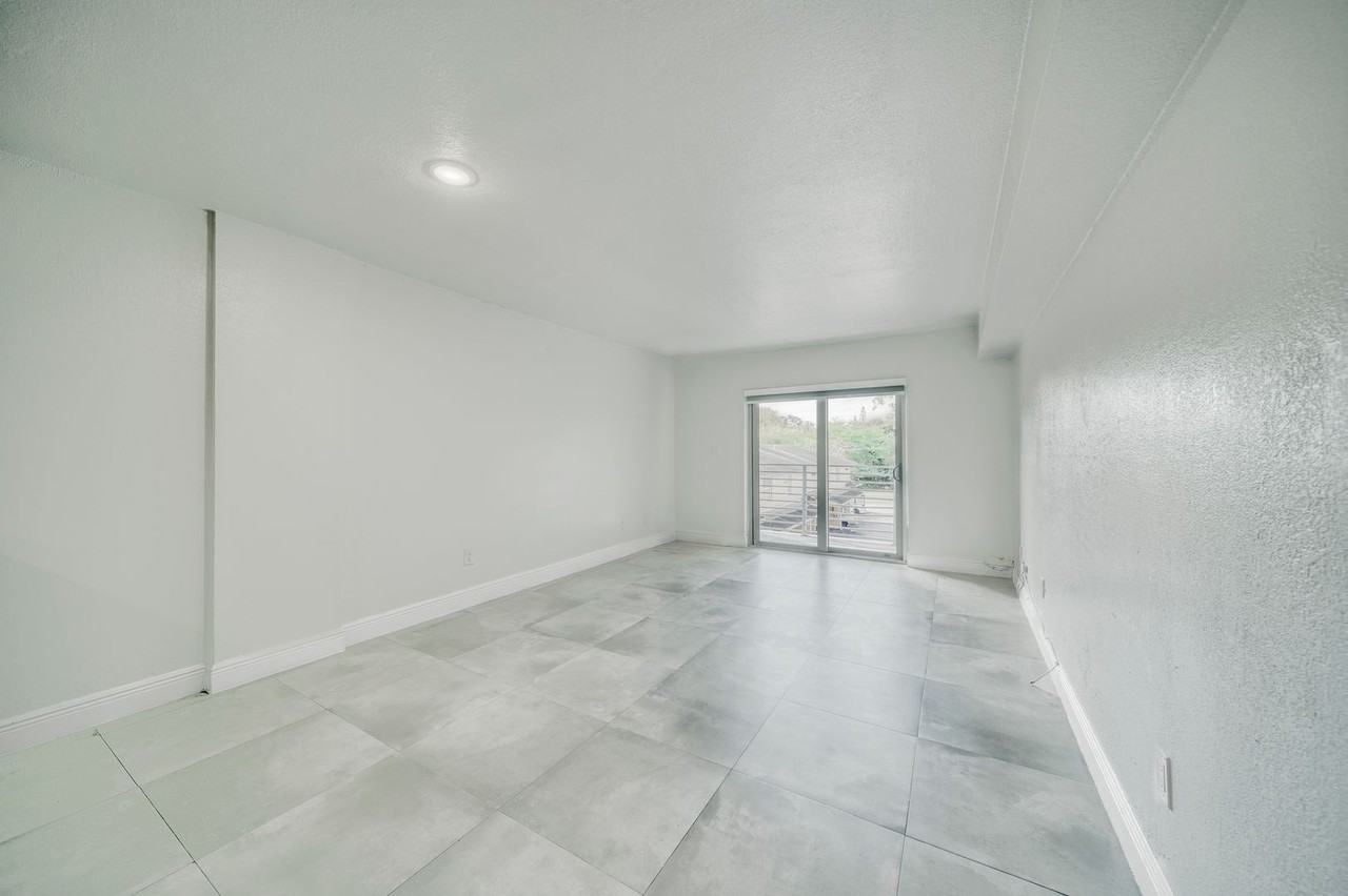 Prestige Vista Apartments - Photo 4 of 16