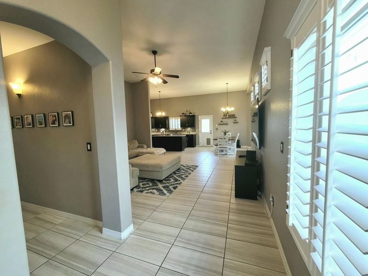 7852 Enchanted View Dr - Photo 3 of 23