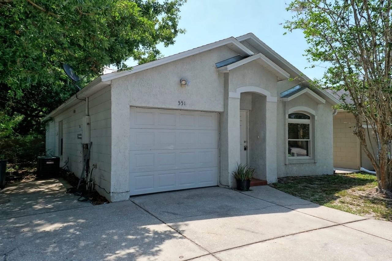 551 Carambola Ave - Photo 2 of 14