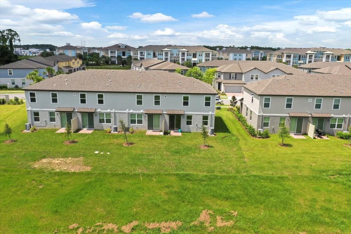 726 Legacy Dr #726 - Photo 2 of 28