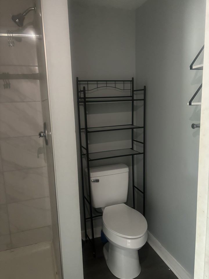 287 Sherman Ave #287 - Photo 3 of 8