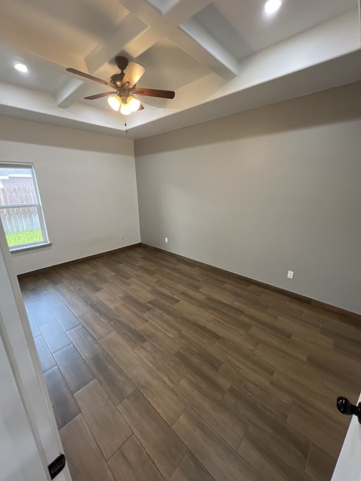 1027 Fairway Dr #1 - Photo 7 of 11