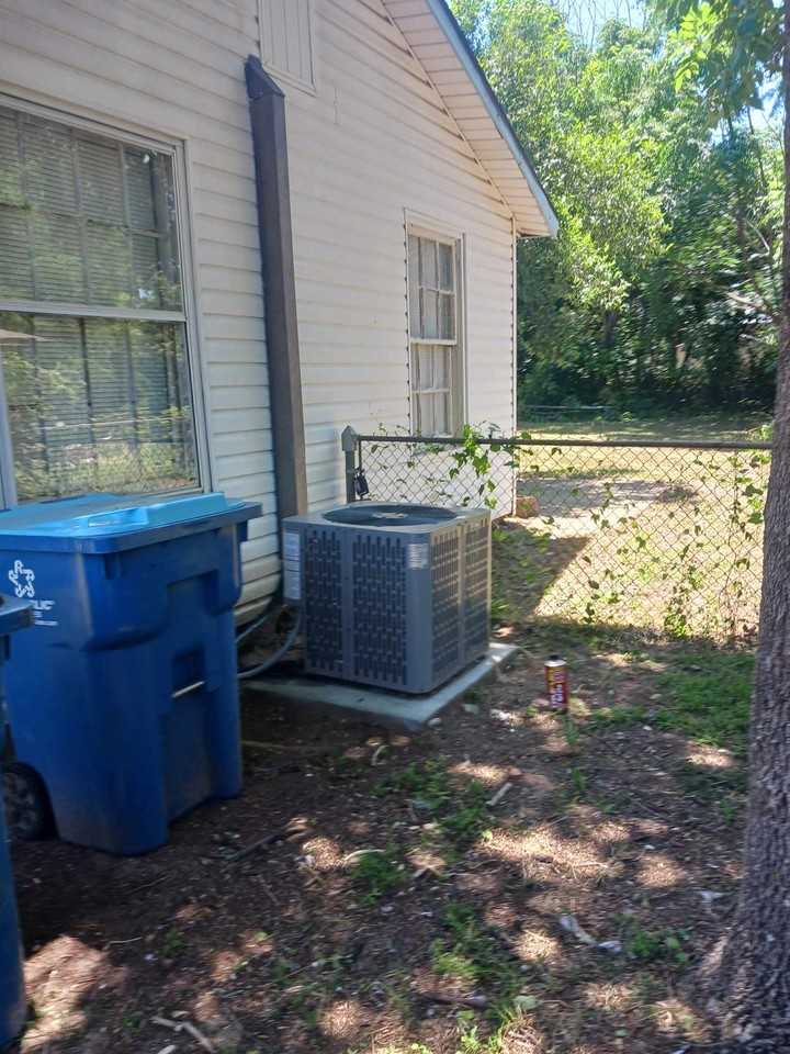 318 Dean St #NA - Photo 3 of 19