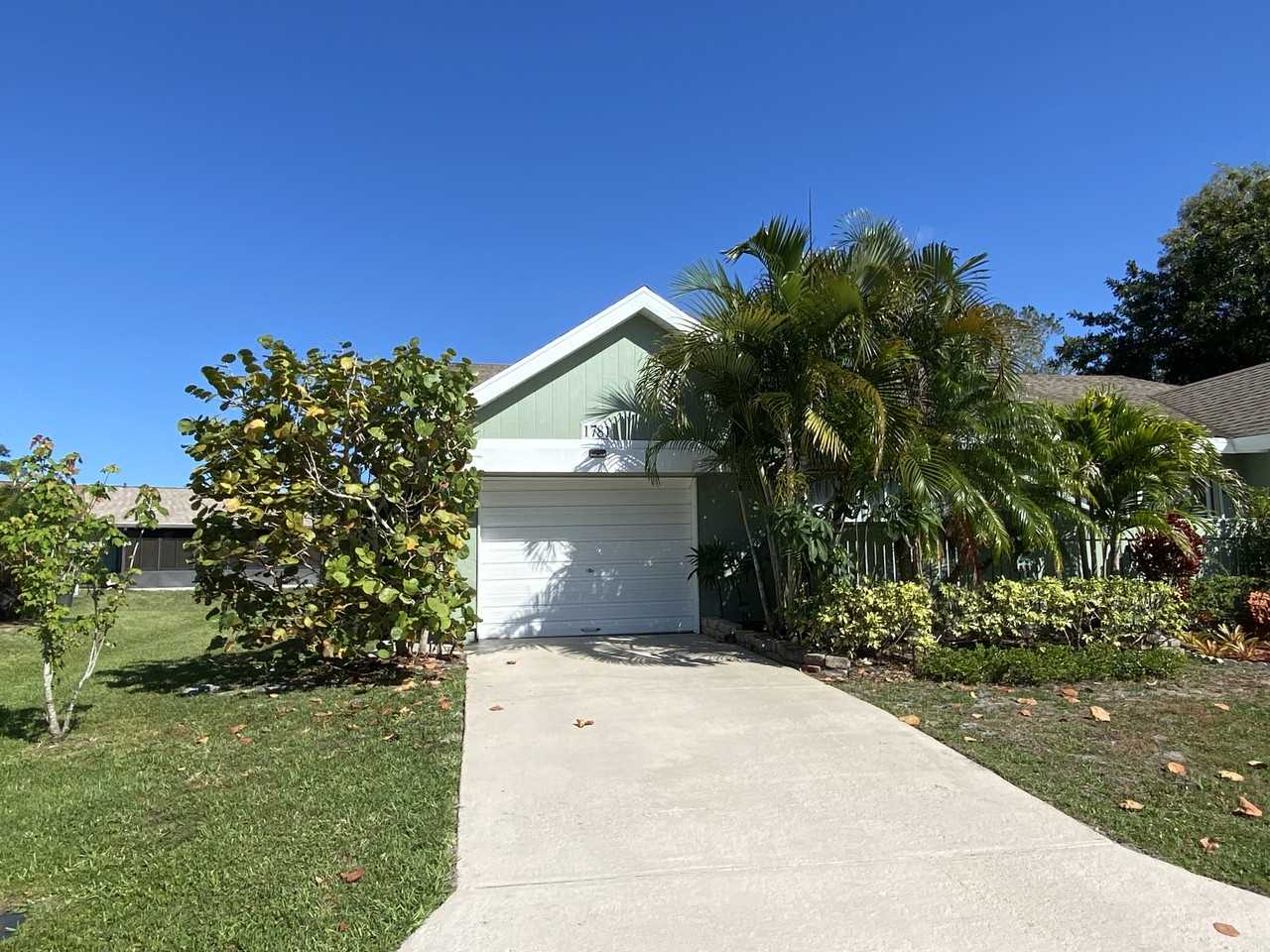 1781 Se Linpark Ct #1781 - Photo 2 of 50