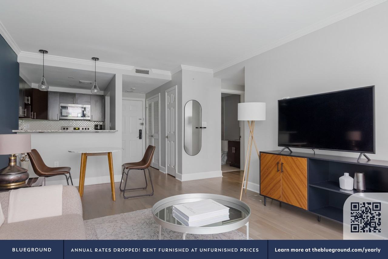 7 Harcourt St #896 - Photo 4 of 35