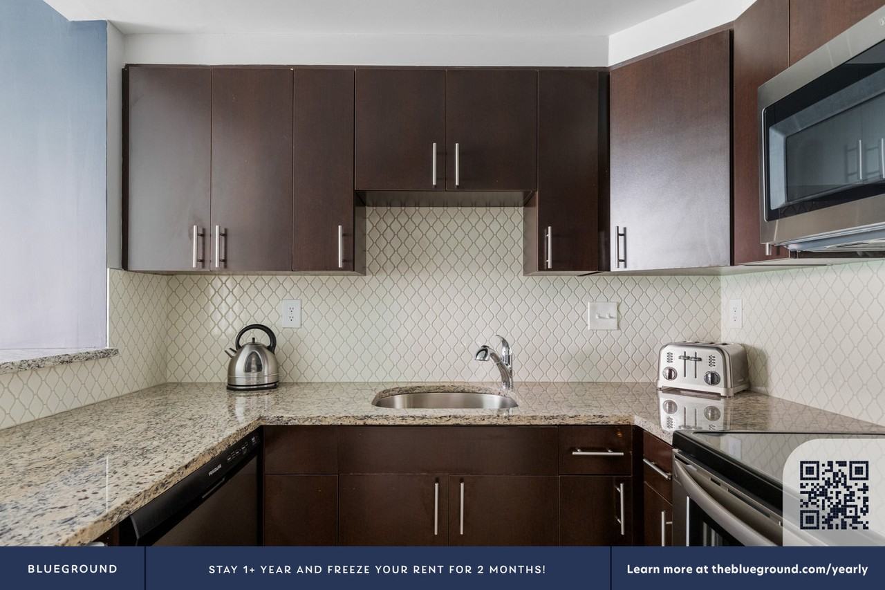 7 Harcourt St #896 - Photo 7 of 34