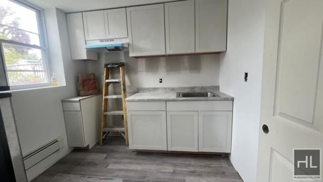 5816 Avenue O - Photo 2 of 12