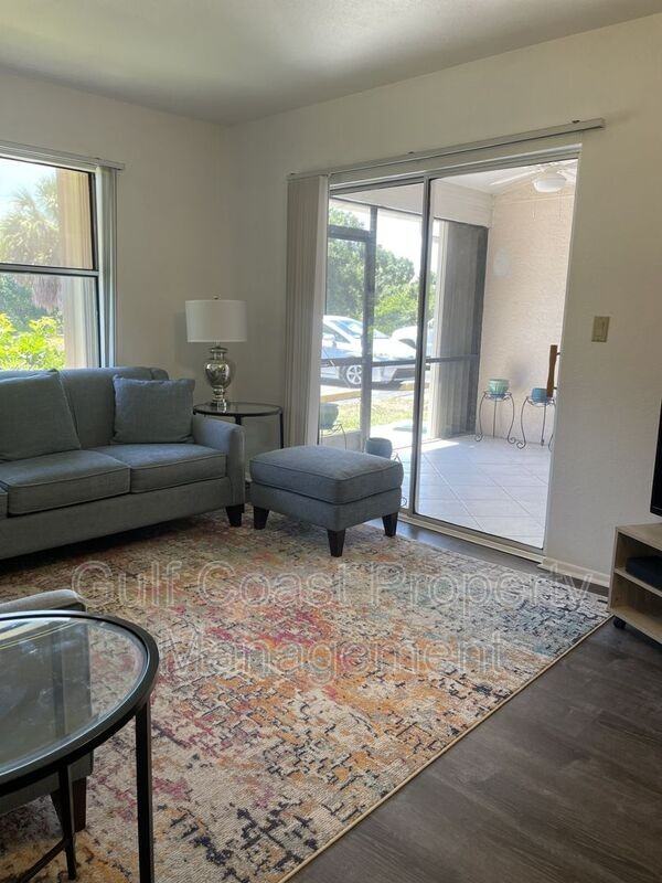 25068 Harborview Rd #3D - Photo 6 of 28