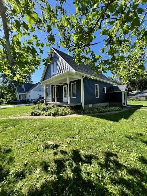 303 E Center St - Photo 2 of 8