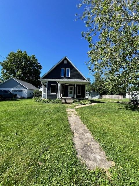 303 E Center St - Photo 3 of 8